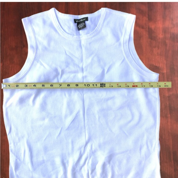 Like New Eddie Bauer White Cotton Shell Top Large - Picture 3 of 5